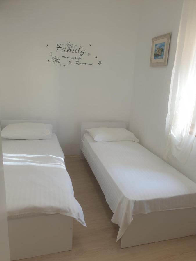 Apartment Ivano ซาดาร์ ภายนอก รูปภาพ